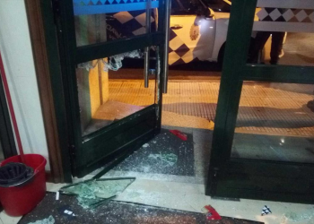 La Policía de Vigo investiga un robo de madrugada en una cafetería de Castrelos