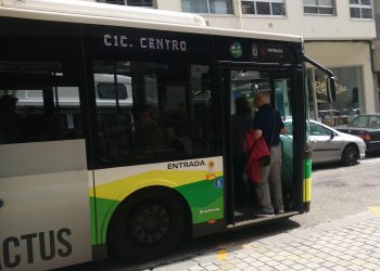 Los no censados en Vigo seguirán accediendo por ahora a los descuentos del Vitrasa