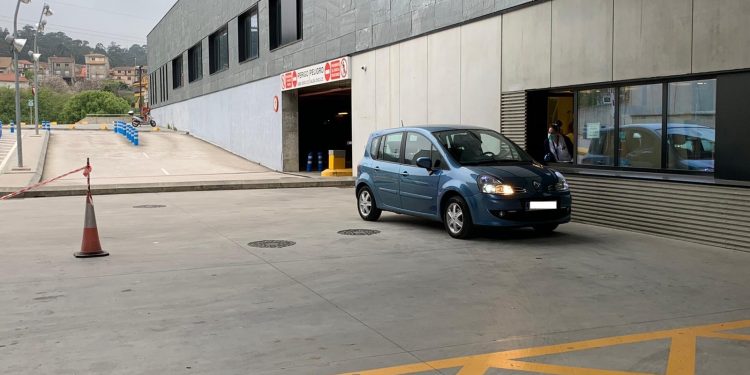 O Álvaro Cunqueiro e o Meixoeiro abren puntos de recollida de fármacos desde o coche