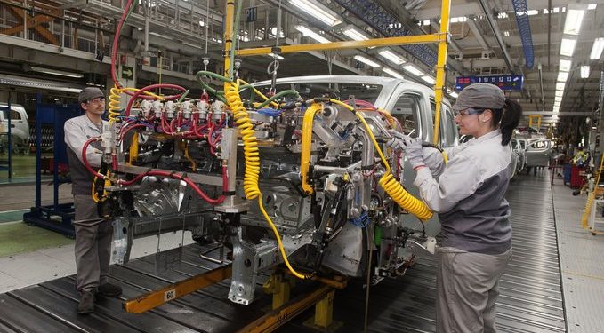 PSA Vigo confirma su ERTE y los sindicatos piden incluir a los 7.000 trabajadores