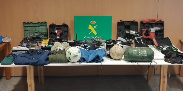 Detenciones en Vigo y Pontevedra para desarticular un grupo especializado en robos en viviendas