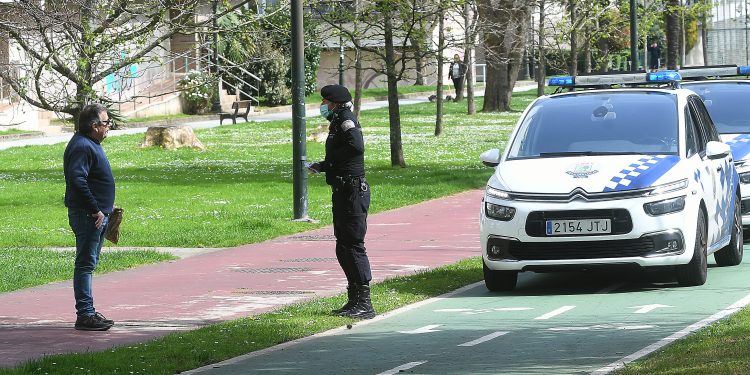 La Policía Local tramita 25 denuncias más en Vigo y alcanza las 323 propuestas de sanción