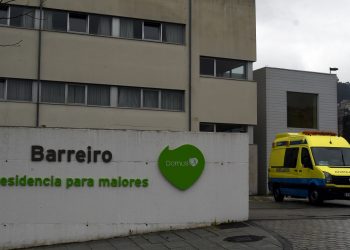 Residencias de mayores en Vigo piden ayuda tras el foco con una decena de positivos en Barreiro