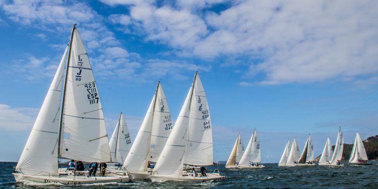 El «Okofen» consolida en Baiona su liderato entre los J80