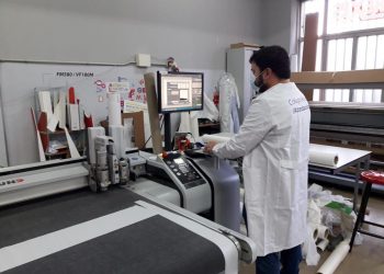 O colexio Hogar de Vigo fabrica en tempo récord máis de 5.000 máscaras sanitarias