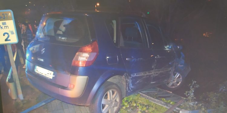 Se queda colgado de un puente en Vigo tras sufrir un accidente de tráfico