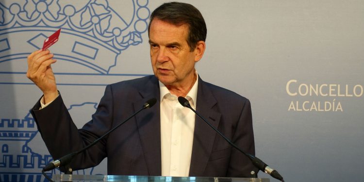 O Concello de Vigo implanta un servizo de reparto de comida a domicilio