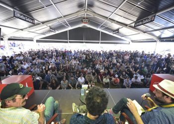 O Festival de Cans aprázase ata finais de verán