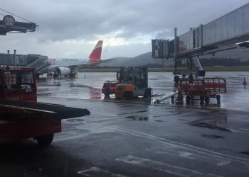 Iberia cancela vuelos entre Vigo y Madrid para dejar sólo dos al día