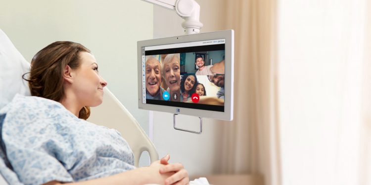 Povisa ofrece videoconferencia gratuita para los pacientes aislados con coronavirus