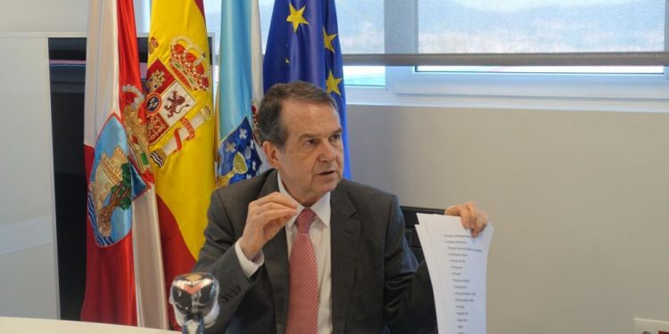 Vigo contratará un ‘catering’ para reforzar a entrega de comida a persoas necesitadas