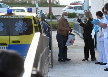Patos ya acoge a cuatro de los 58 mayores de DomusVi Barreiro que dieron negativo