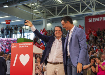 Abel Caballero se reunirá el lunes con Pedro Sánchez para abordar la crisis del coronavirus