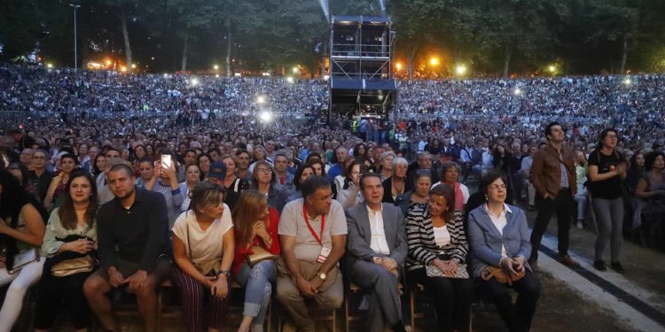Caballero no da por perdidos los conciertos de Castrelos: “Aún queda tiempo”