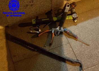 Detenido un cerrajero en Vigo por robar en dos farmacias tras forzar las entradas