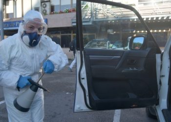 Los hospitales de Vigo siguen reduciendo ingresos pese a aumentar los positivos por Covid-19