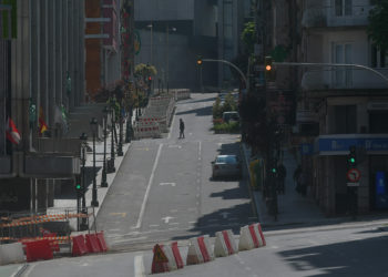 Los hospitales de Vigo rompen su tendencia a la baja de ingresos por coronavirus