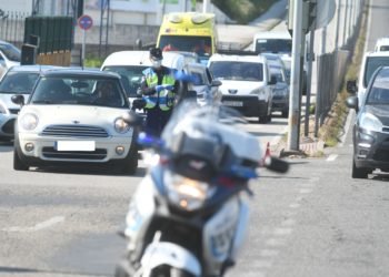 Denunciada en Vigo una persona por ir a comprar cervezas a una tienda 24 horas
