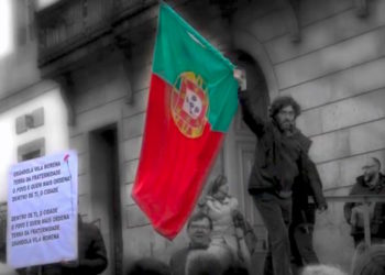 Vigo interpreta su «Grândola Vila Morena 3.0» en este 25 de abril