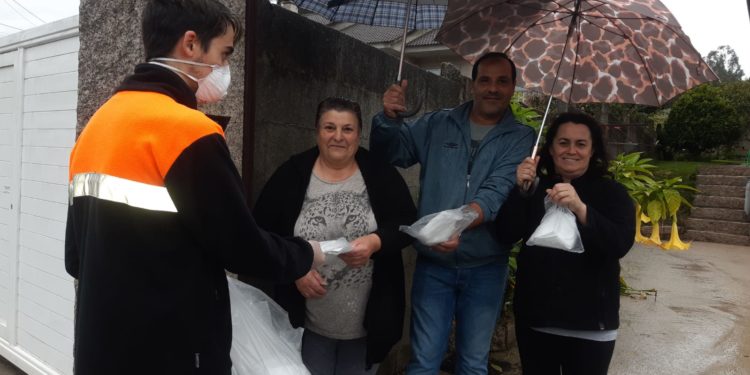 Mos inicia o reparto a domicilio das máscaras de protección contra o coronavirus
