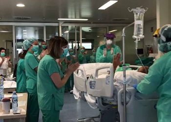 El primer ingresado en Vigo por coronavirus recibe el alta