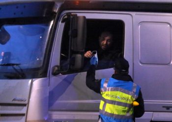 O Porriño reparte máscaras sanitarias nos polígonos industriais