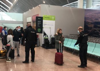 El aeropuerto de Vigo reorganiza su operativa y atenderá vuelos a demanda