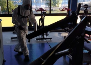 El Real Club Náutico desinfecta sus instalaciones en Vigo y Nigrán