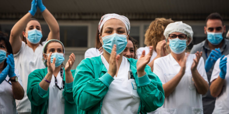 Los ingresos por Covid-19 en hospitales de Vigo bajan a números de los primeros días de crisis