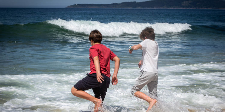 Vigo estrena la reapertura del baño en las playas superando los 30 grados
