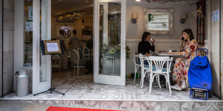 Cs Vigo propone que las terrazas puedan ocupar plazas de aparcamiento