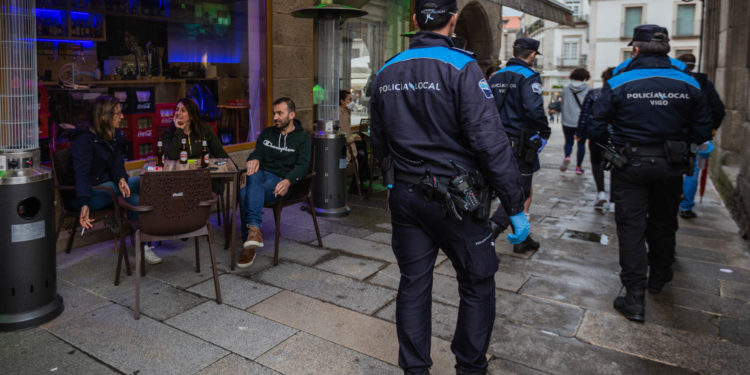 Vigo incrementa el control sobre decenas de terrazas