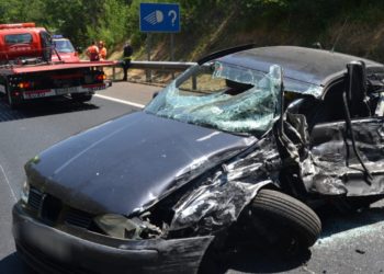 Dos heridos graves en una colisión en un túnel del Corredor do Morrazo