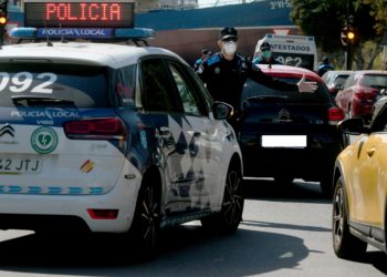 Detenido en Vigo tras amenazar en presencia de su hijo a dos personas con sacar un arma e intentar pegar a un policía