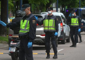 Detenido tras robar 130 cajetillas de tabaco y protagonizar una “alocada” persecución por Redondela