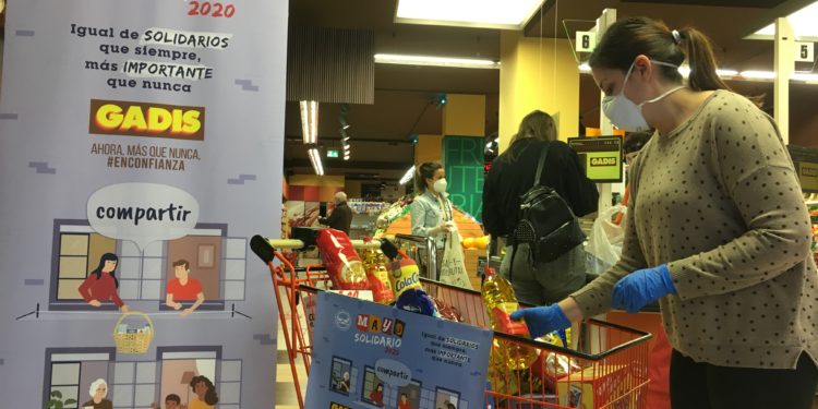 Trece supermercados de Vigo se implican en la recogida de alimentos de ‘Mayo Solidario’