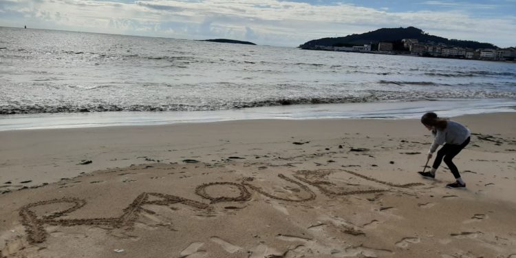 Nigrán homenaxea ás familias responsables