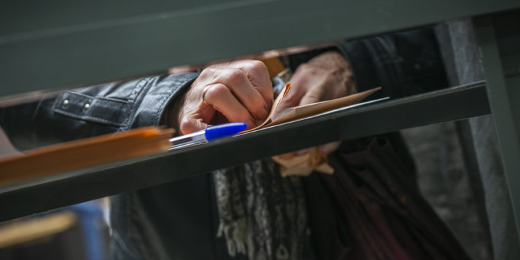 La web de Correos habilita la solicitud de voto por correo para las elecciones en Galicia