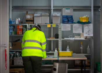 Tres positivos máis elevan a 11 os casos de Covid-19 relacionados co brote na Mariña lucense