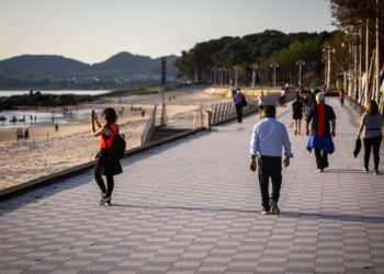 El área sanitaria de Vigo suma dos pacientes con Covid-19 tras el fuerte descenso del jueves
