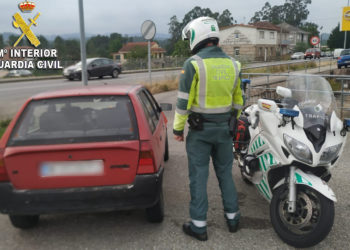 Interceptado un conductor sin carné cuando viajaba sin autorización entre Ourense y Redondela