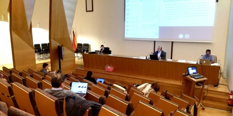 A Universidade de Vigo conxela as taxas dos graos e os mestrados habilitantes