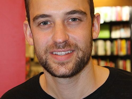 Joël Dicker regresa a las librerías con un nuevo thriller