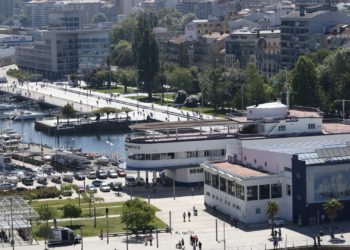 El Náutico de Vigo abre el lunes un parking para socios con una hora gratis