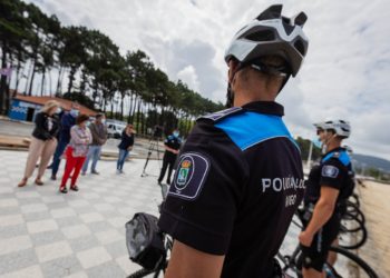 Policías en bici y cuadrículas, mecanismos para dar «seguridad 100%» en las playas de Vigo