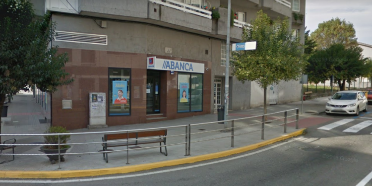 El Concello de Salvaterra pide por escrito a Abanca que devuelva las comisiones que ha empezado a cobrar