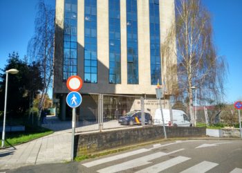 Condenan a doce años y medio de cárcel a un hombre que intentó asesinar a su pareja en Cangas