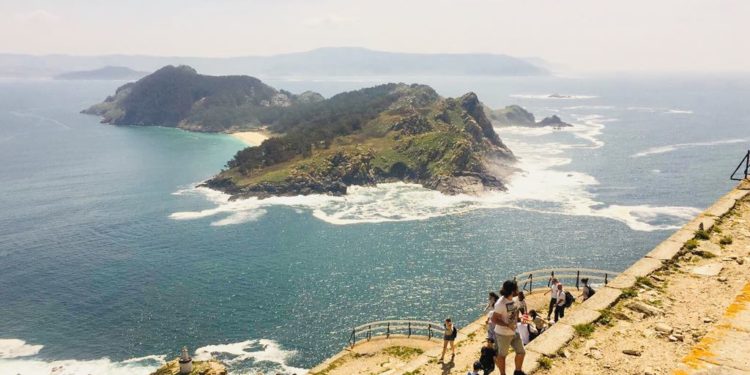 Las islas Cíes suman este miércoles un nuevo puerto de partida