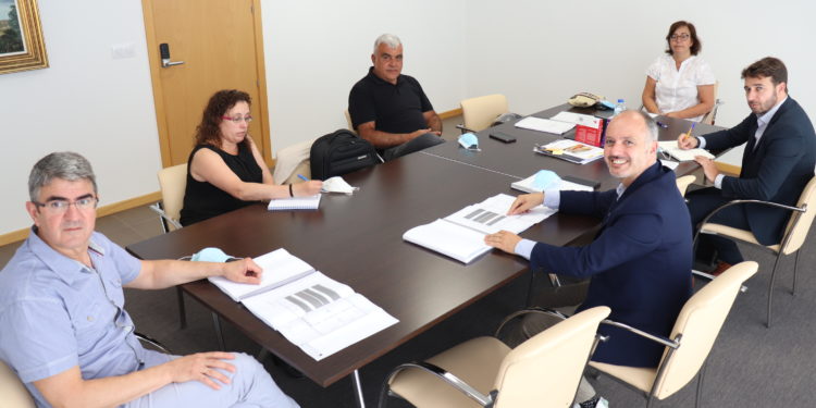 Orpagu, Concello y Zona Franca buscan ubicación para una planta frigorífica en A Guarda