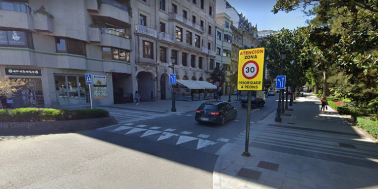 El Concello de Vigo convertirá en semipeatonal la Plaza de Compostela desde el 23 de junio
